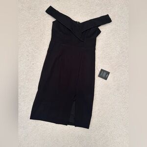 Black Off-the-Shoulder Sheath Body-Con Dress